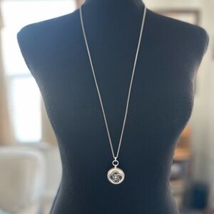 Just in time for ☘️St. Patrick’s Day! BRIGHTON Celtic Knot Locket!!